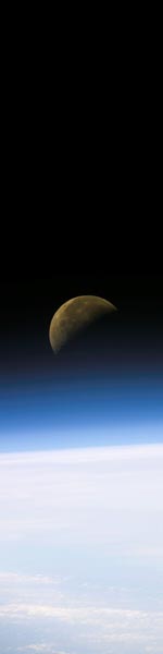 MoonRiseFromSpace-Skinny_NASA